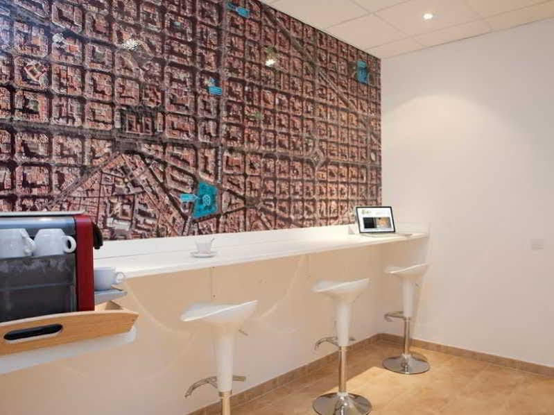 Hostal Martinval Barcelona Luaran gambar